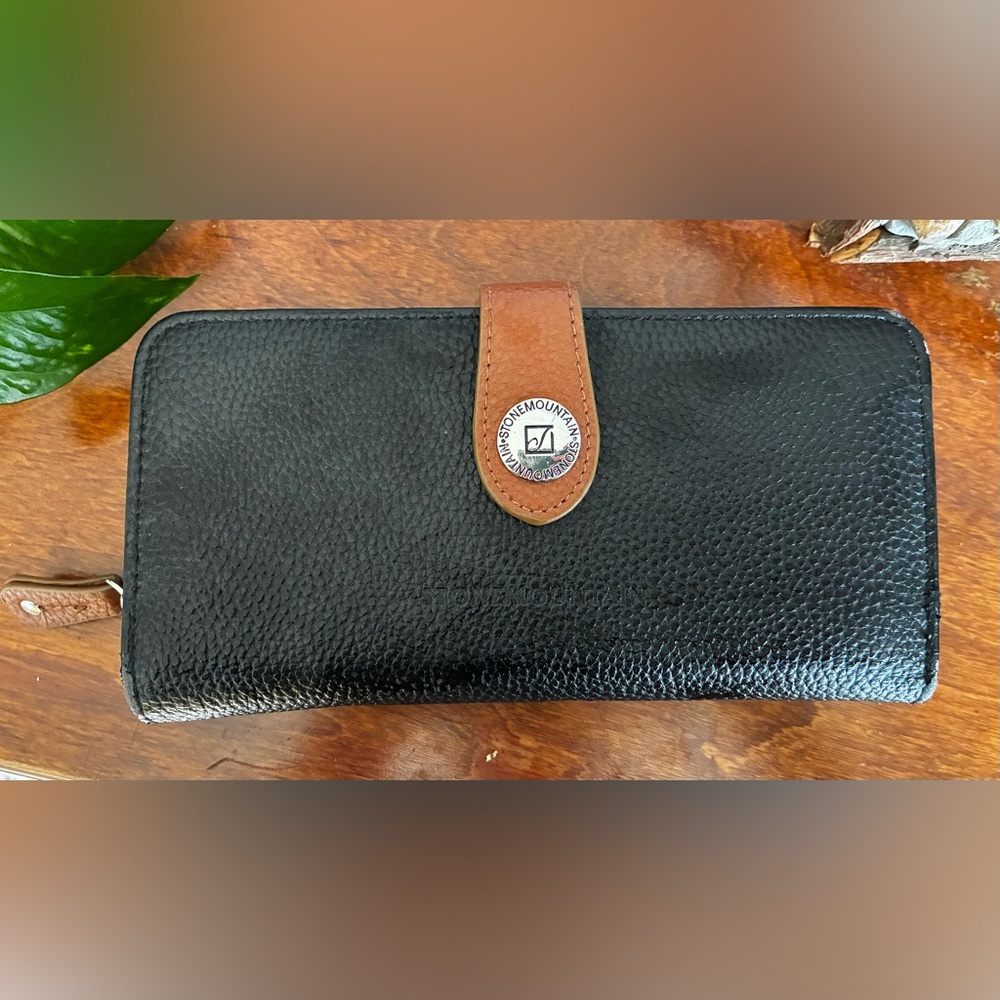 Stone Mountain Black Leather Wallet with Brown Snap Accent